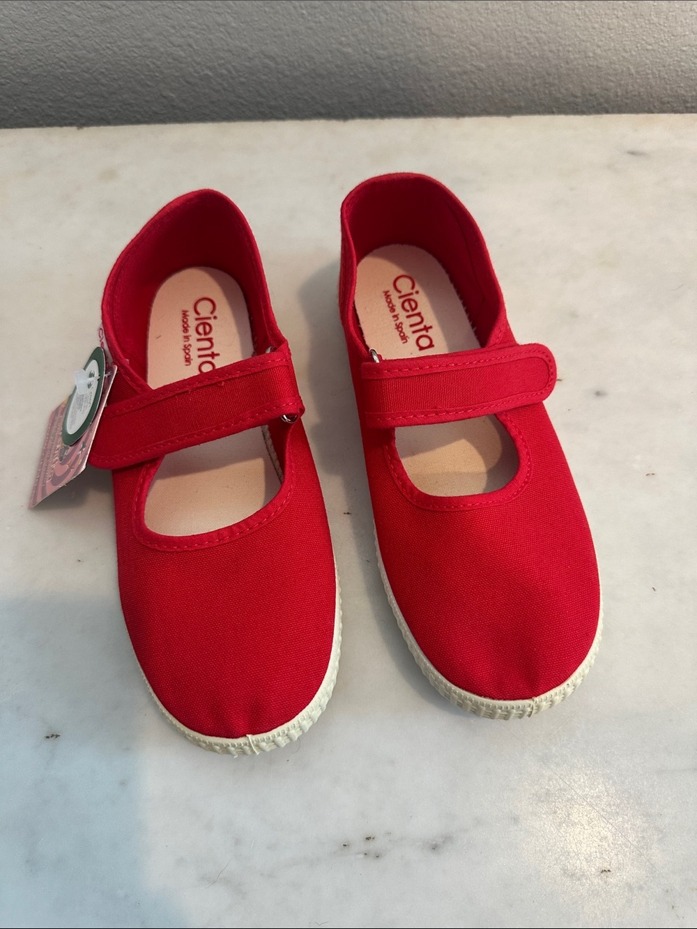 Cienta Bright Red Canvas Mary Jane Shoes for Kids